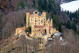 Замок Хоэншвангау в Фюссене (Германия)