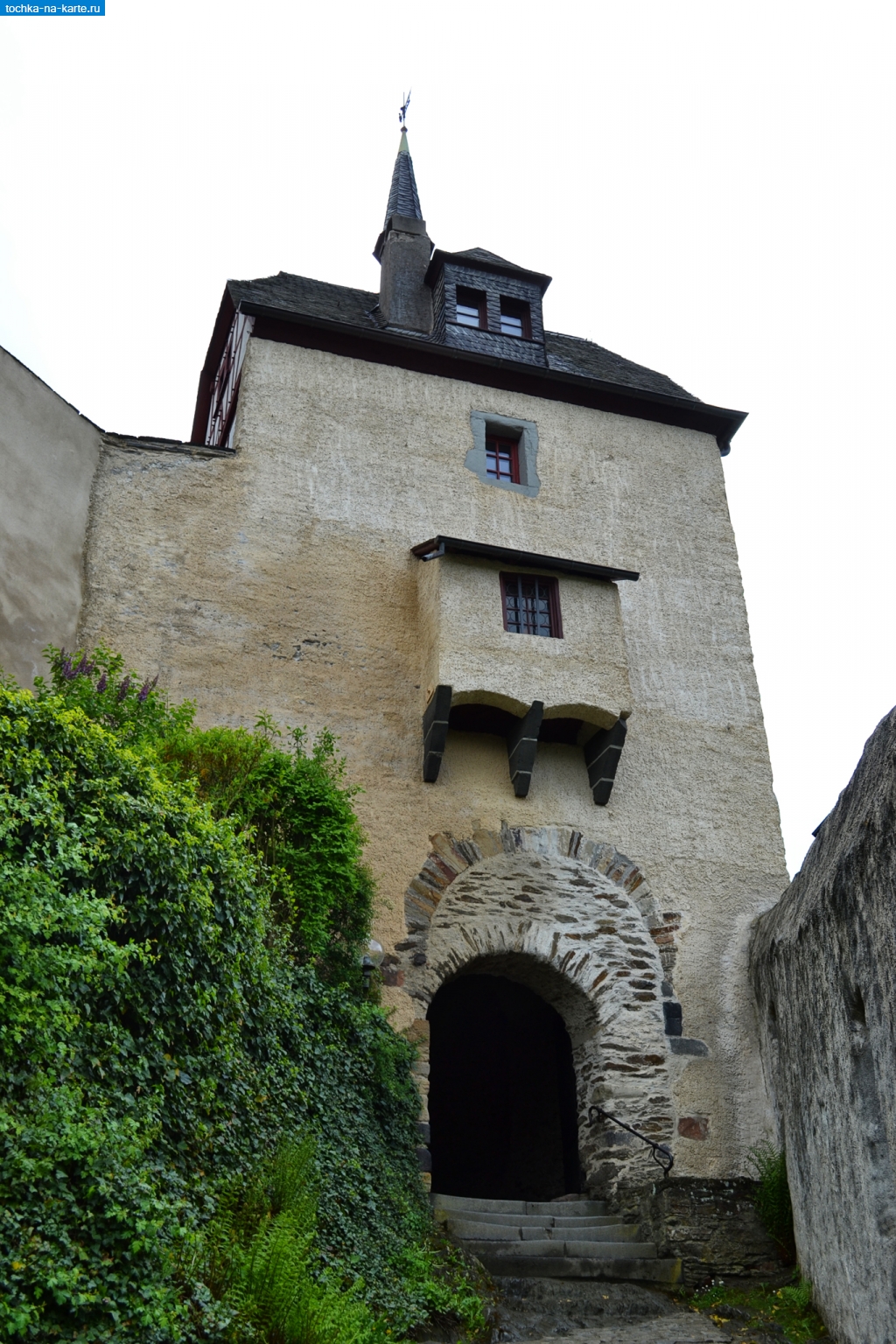 Замок Марксбург в Рейнланд-Пфальце