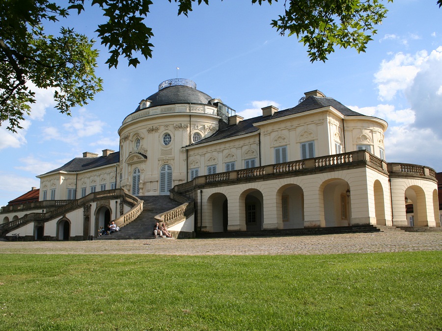 Замок Солитюд в Штутгарте