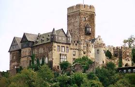 Замок Ланэк в Рейнланд-Пфальце (Германия)