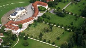Замок Солитюд в Штутгарте (Германия)