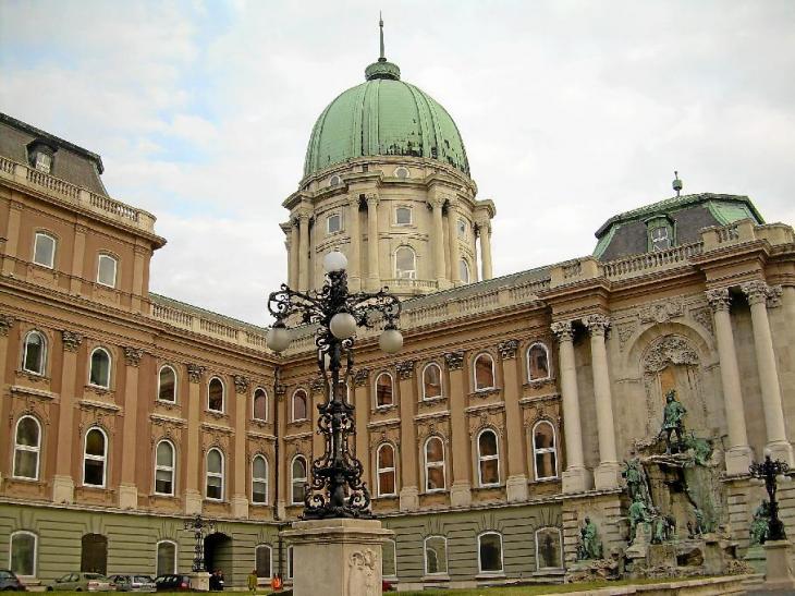 Музей истории Будапешта (Budapesti Történeti Múzeum)