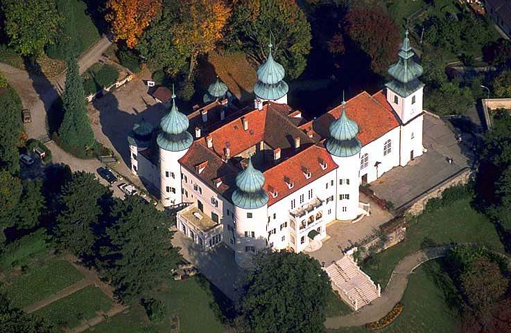 Замок Артштеттен