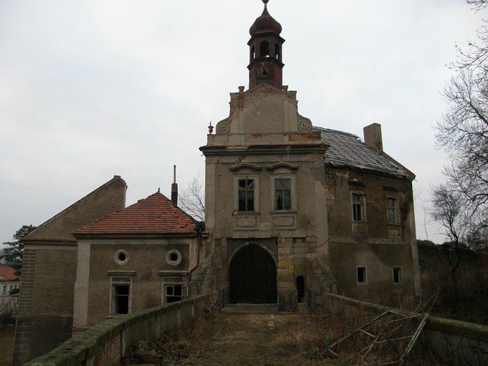 Замок Шкворец (ŠKVOREC)