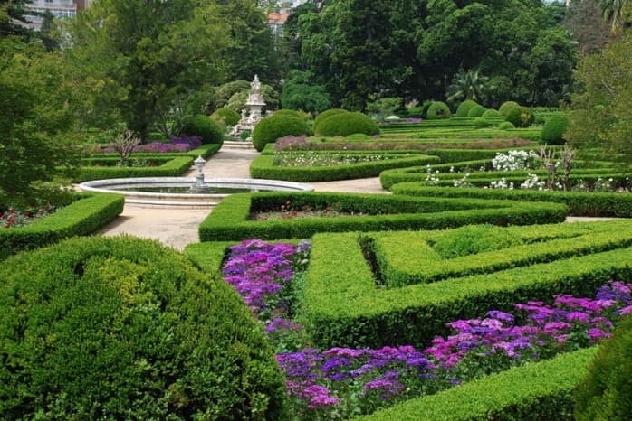 Ботанический сад Димитрие Брандза в Бухаресте