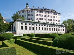 Замок Амбрас (нем. Schloss Ambras)