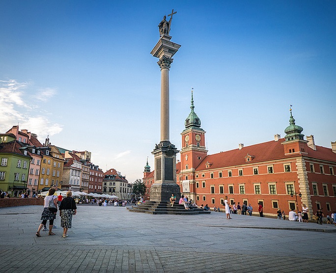 Дворцовая площадь Варшавы